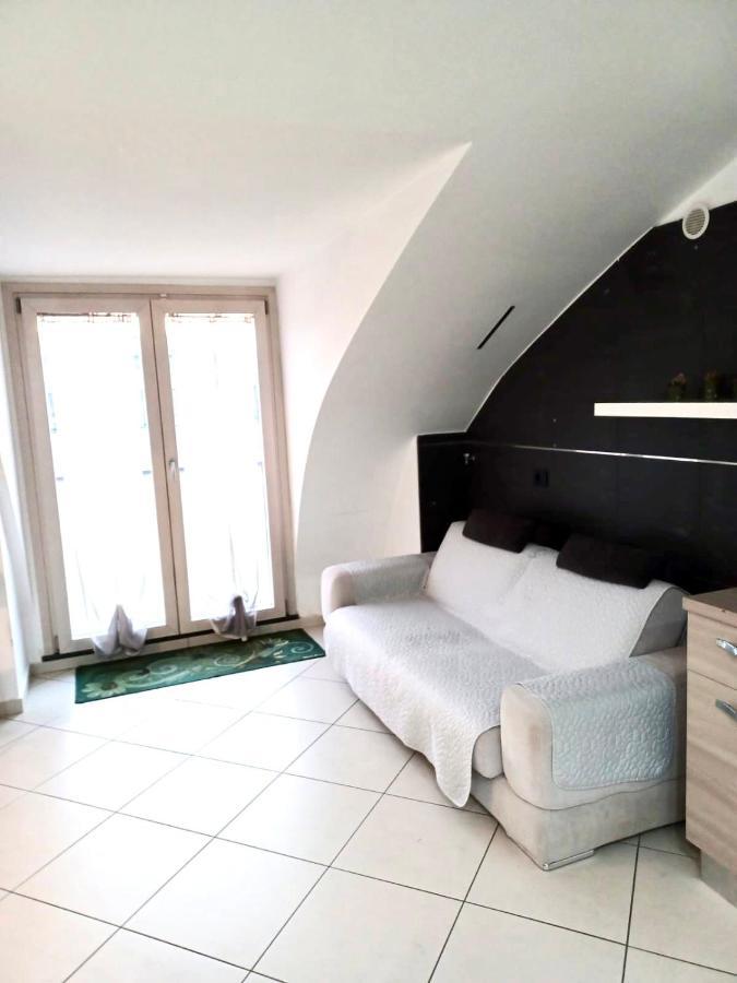 Casa Vacanza Lareggia Con Garage San Prisco Kültér fotó